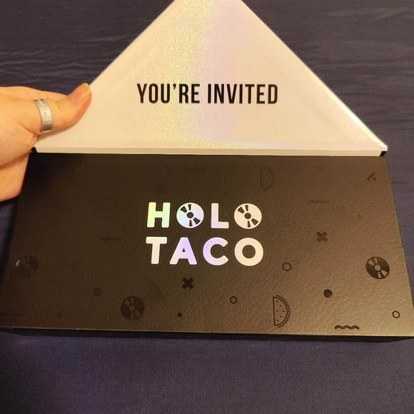 Limited edition collectible box third anniversary Gala Collection from Holo Taco - Picture 2 of 5